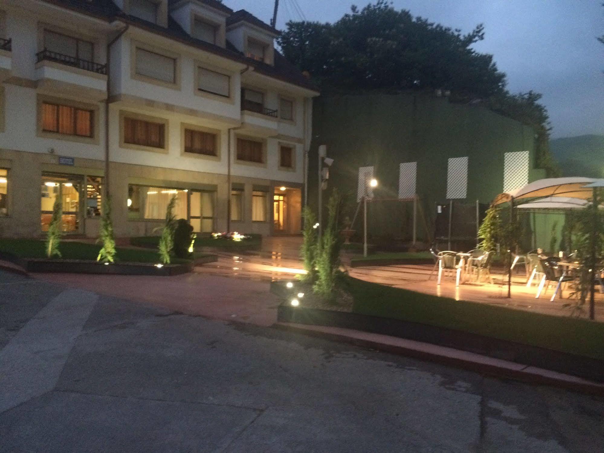 Hotel Penagrande Cangas De Narcea Luaran gambar